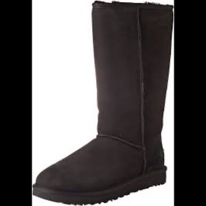 Women’s Tall UGG boots in black size 8
